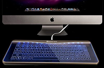 近未来的デザインのキーボード